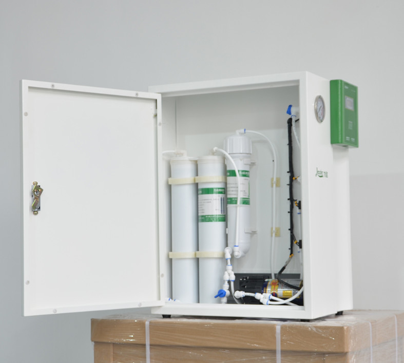 Het Systeem van de de Behandelings Enige Pas RO van het laboratoriumwater voor Gedeioniseerd Water 40 Liter per Uur