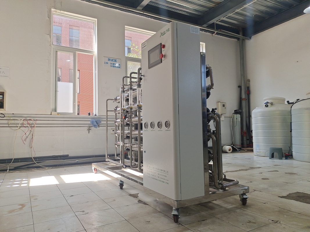 Van het de Behandelingssysteem van het Omgekeerde Osmosewater Installatie de in twee stadia 1000Lph RO